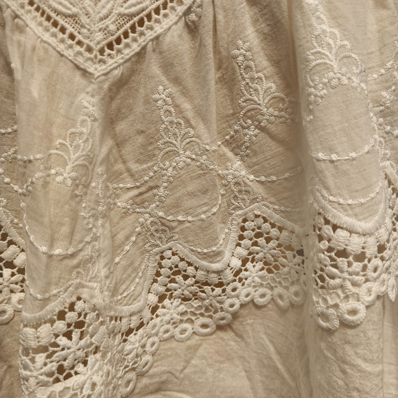 Mystree White Lace Blouse - Picture 3 of 10